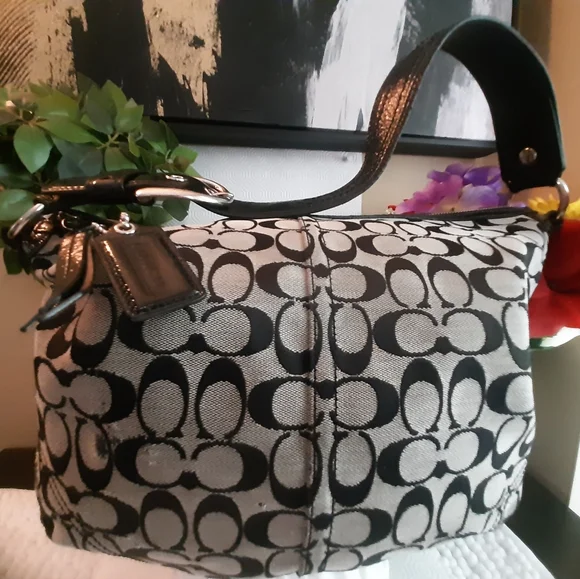 Coach purses - Picture 9 of 16